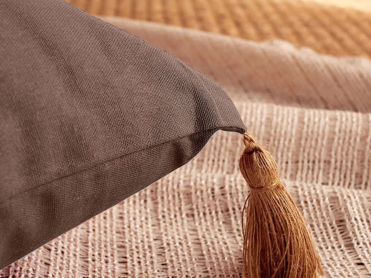 Coussin Déco Uni à Pompons "Panama" 50x70cm Vison