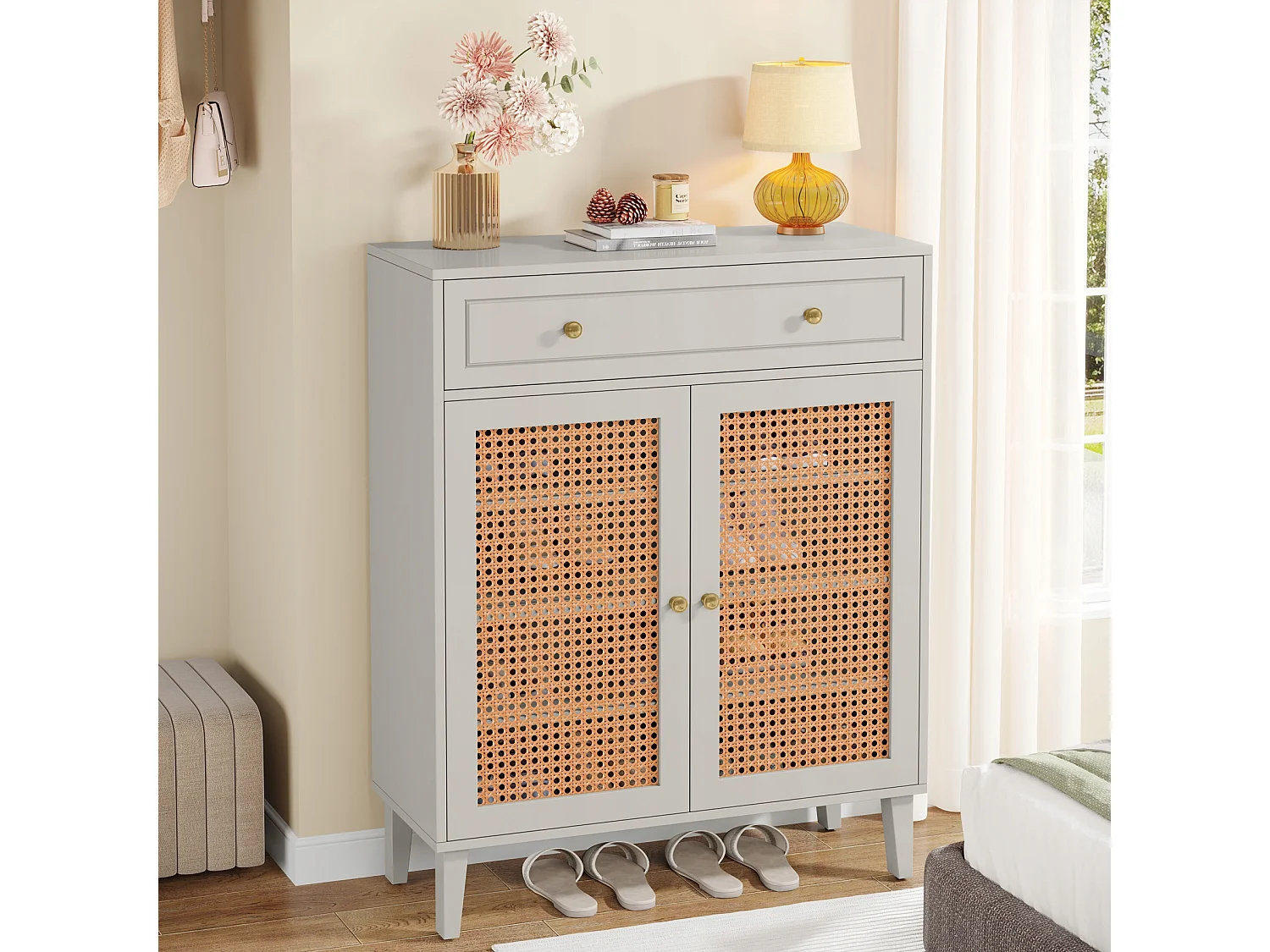 Meuble à chaussures moderne avec portes et tiroir, armoire à chaussures en rotin vert menthe avec étagère réglable