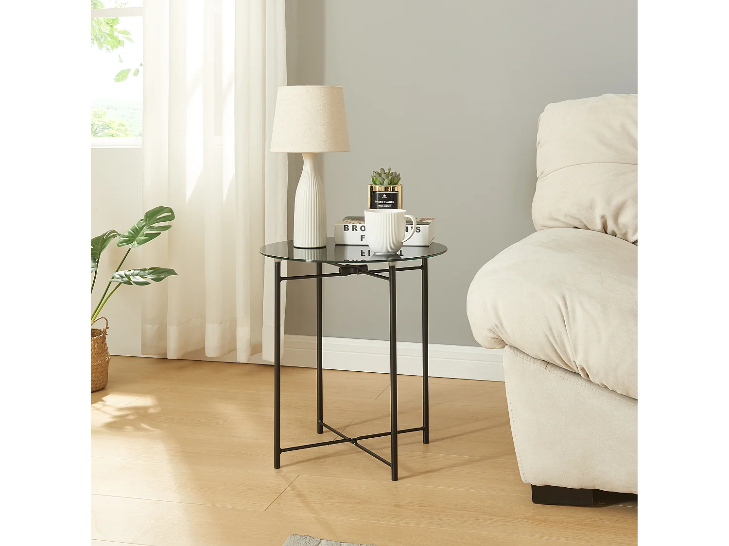 Table d'appoint Ödeshög acier verre trempé 45 x 42 cm noir [en.casa]