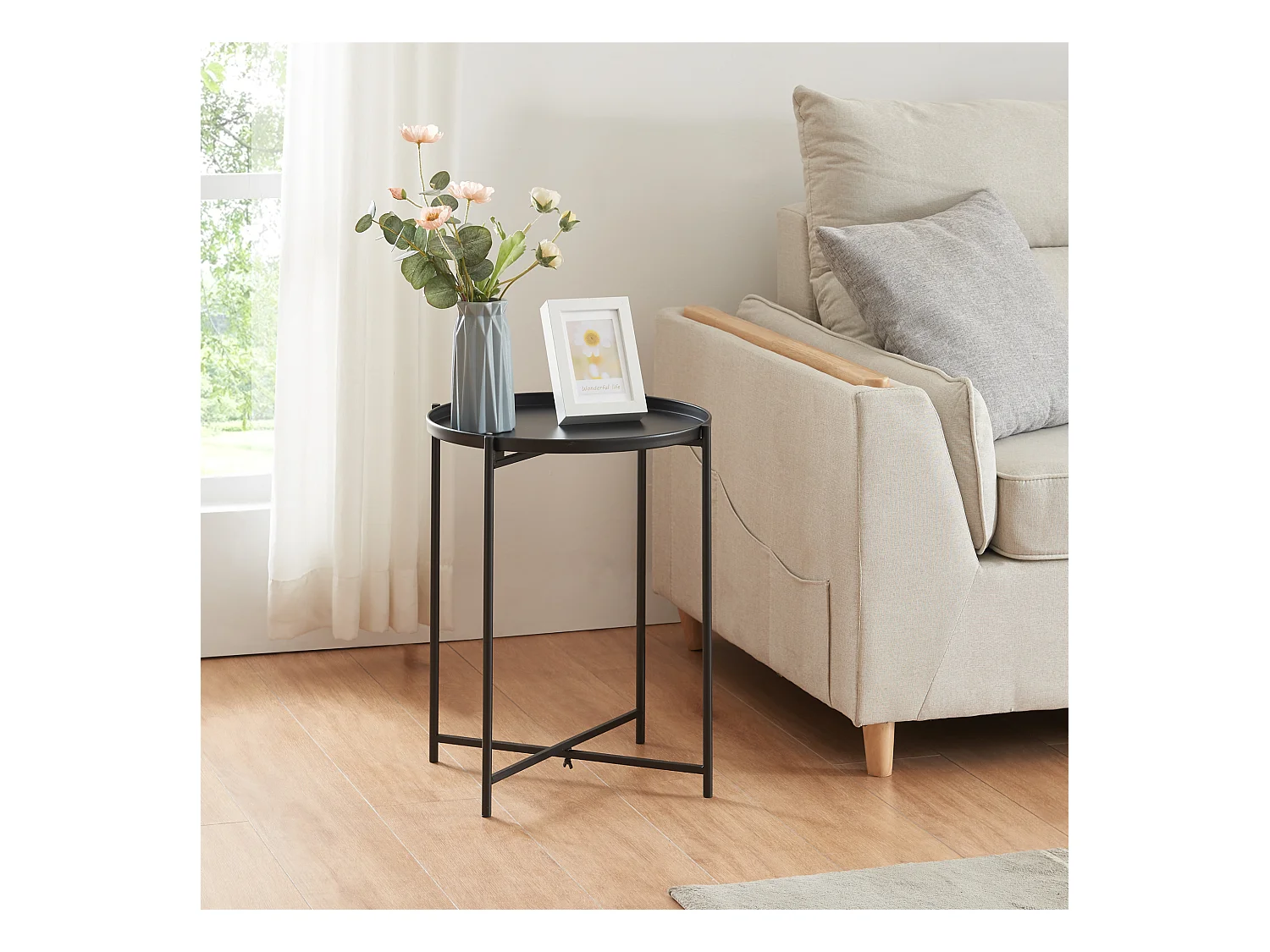 Table d'appoint Sälen avec plateau rond métal 40 x 50 cm noir [en.casa]
