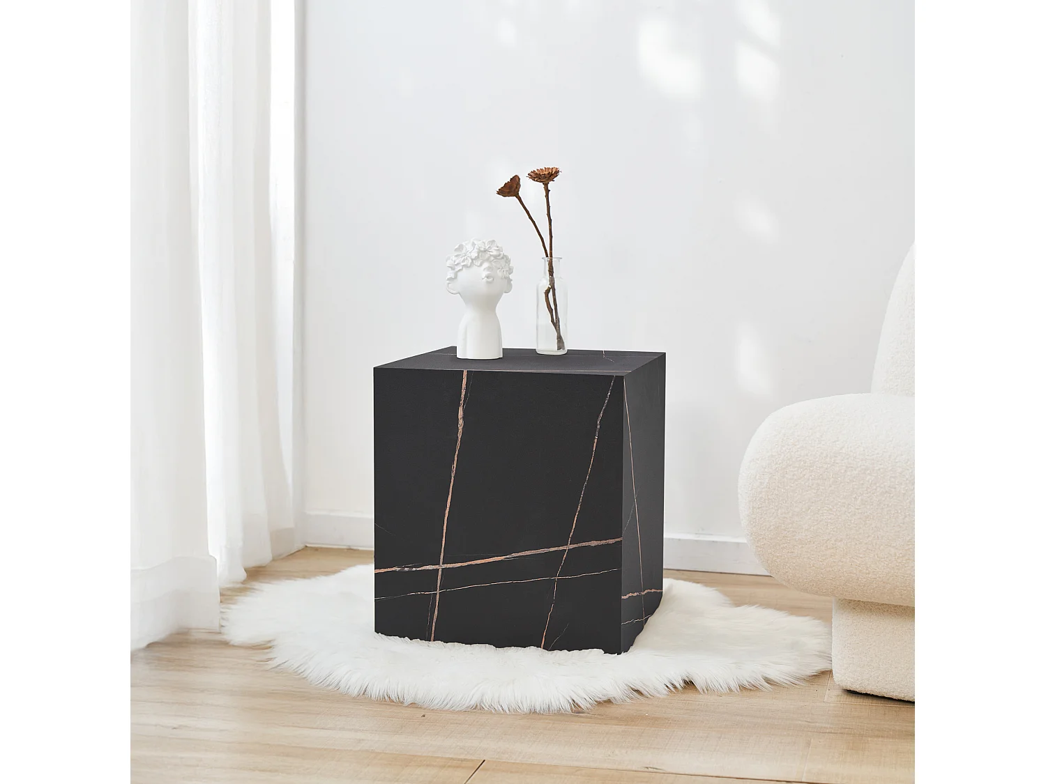 Table d'appoint Ellelu 45 x 40 x 40 cm aspect marbre noir [en.casa]