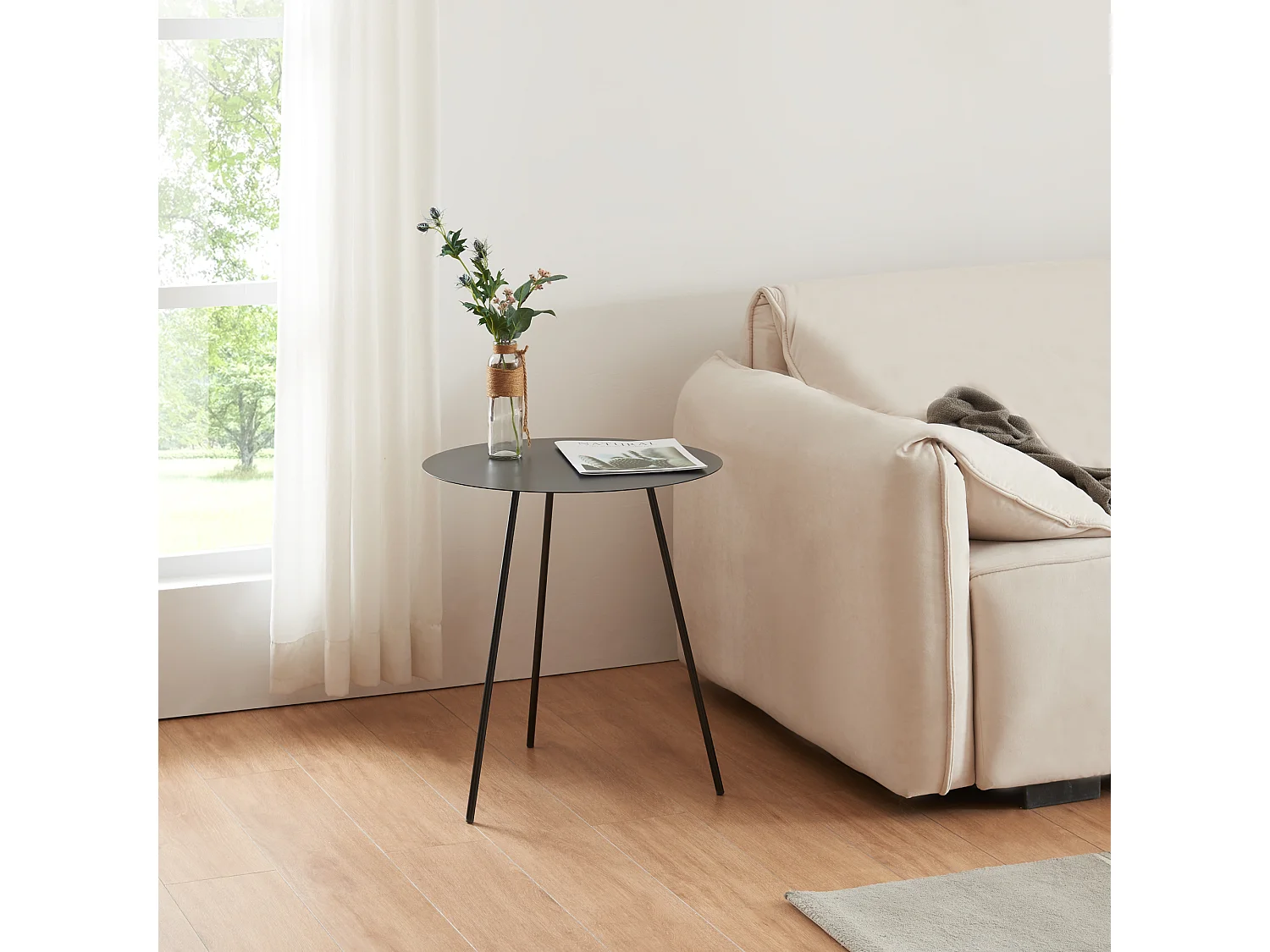 Table d'appoint Sula avec plateau rond métal 53 x 50 cm noir [en.casa]