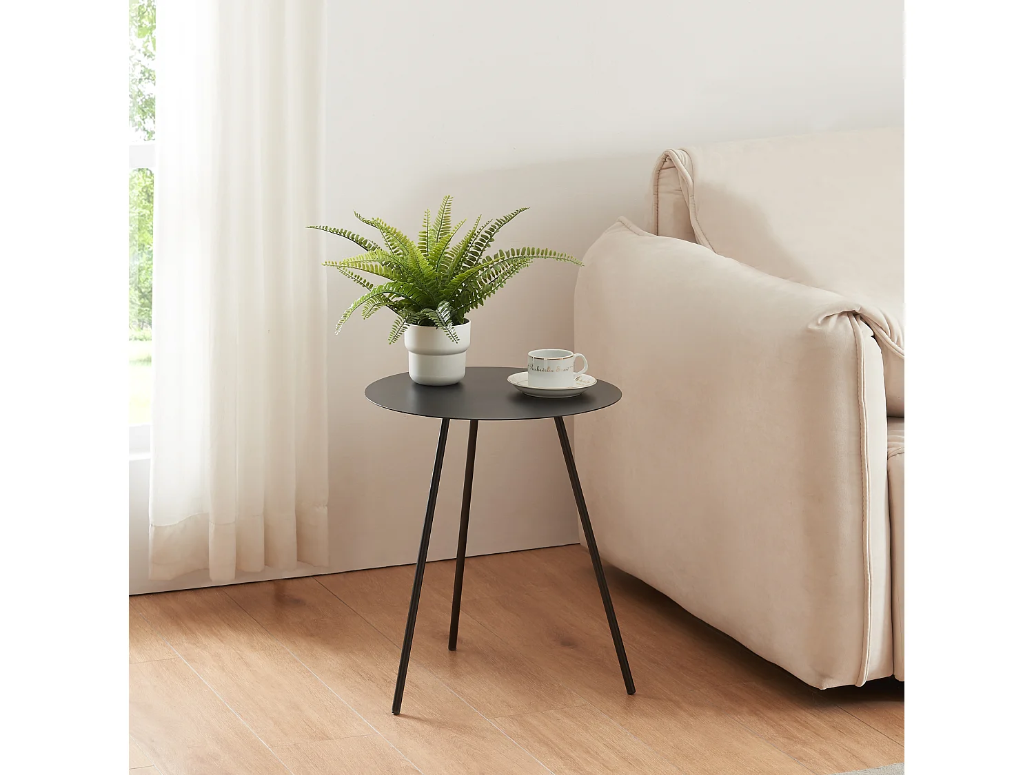 Table d'appoint Sula avec plateau rond métal 45 x 40 cm noir [en.casa]