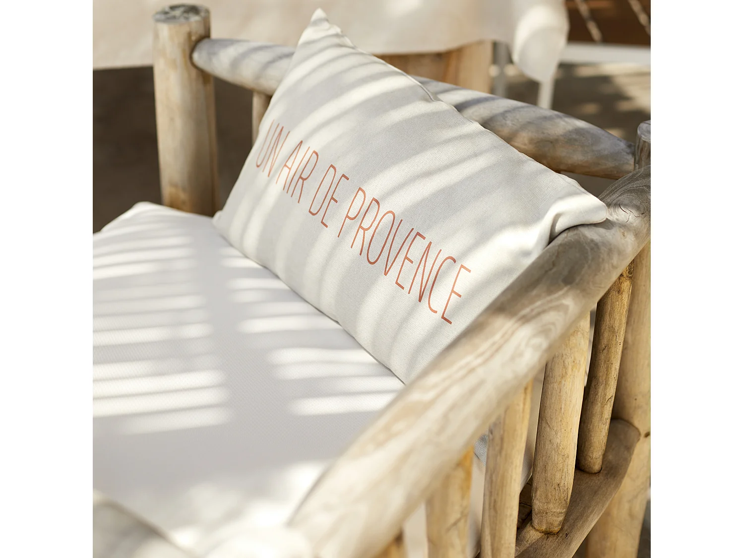 Cojín estampado "aire de Provenza"