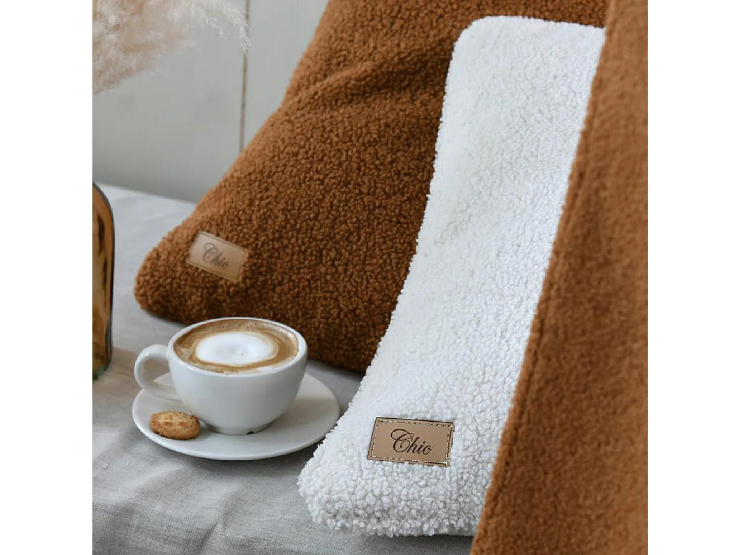 Cojín cuadrado efecto rizo