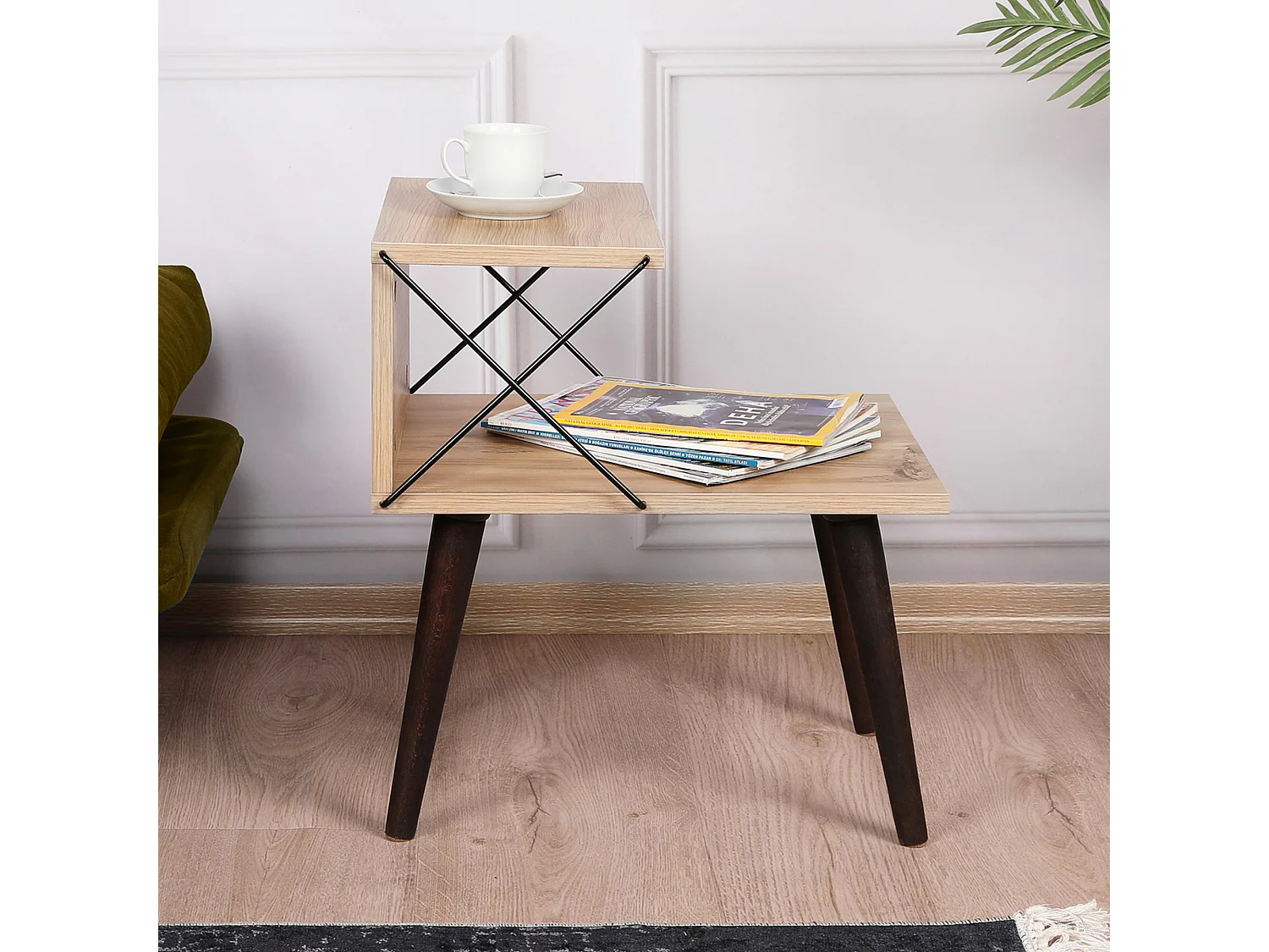 Table d'appoint Bergen avec étagère panneau de particules hêtre 50 x 40 x 55 cm effet bois bois foncé [en.casa]