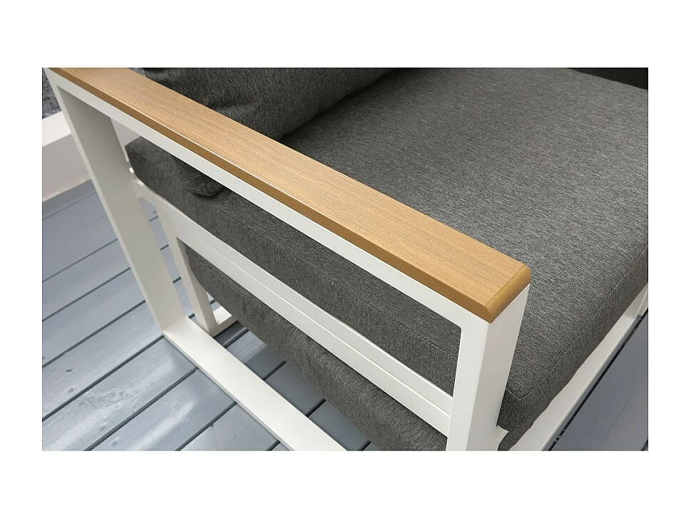 Salotto da giardino con 2 poltrone poggiapiedi e tavolino Eden