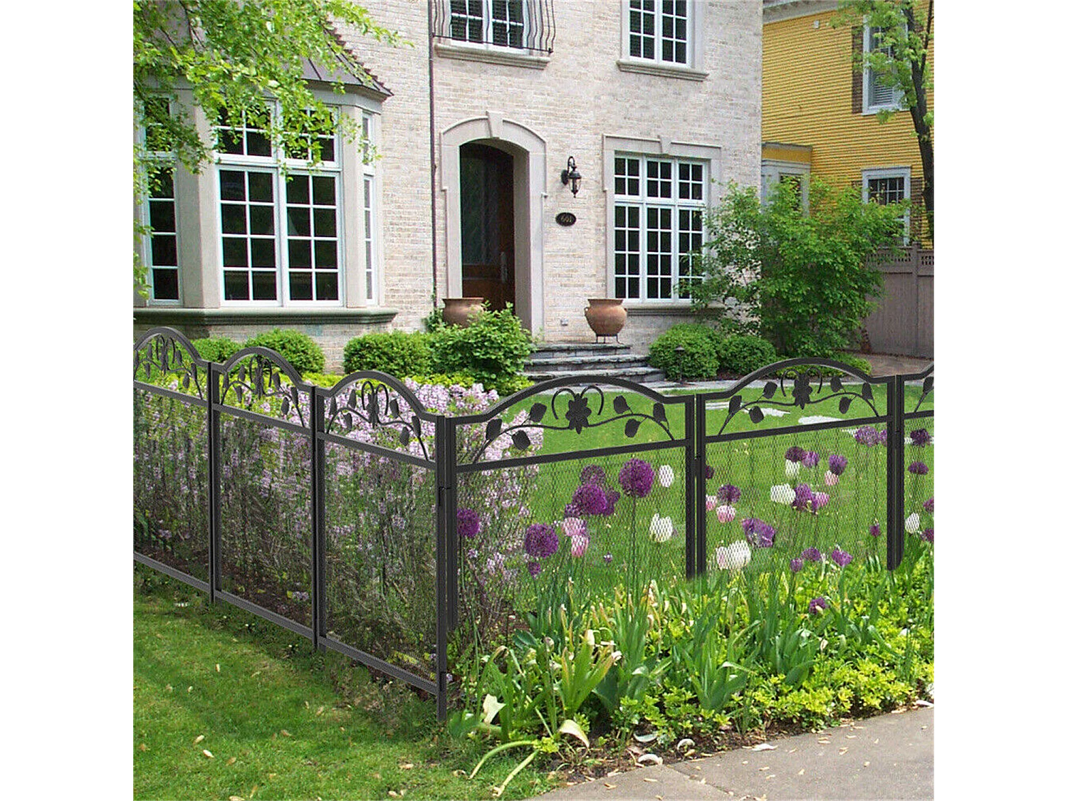 Set aus 5 dekorativen Gartenzaunelementen aus Metall mit Verzierungen – Gesamtmaße 300L x 110H cm – Schwarz