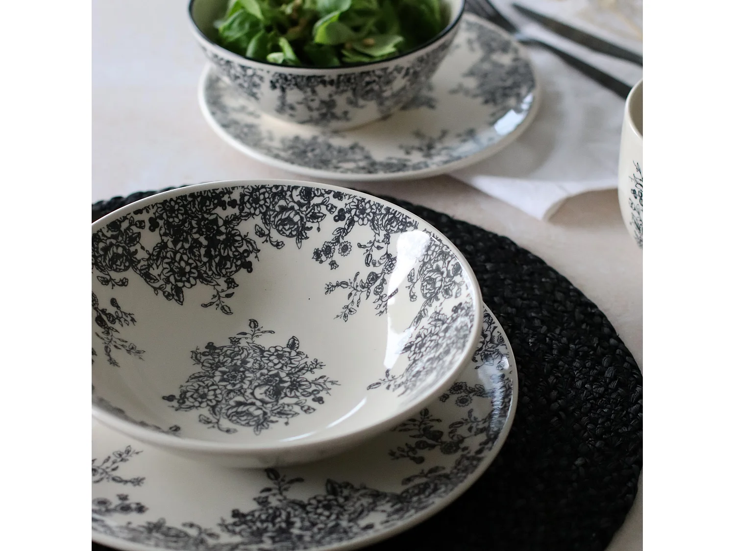 Novastyl - Lot 6 Assiettes Creuses Florali 20.5cm En Gres Decor Noir