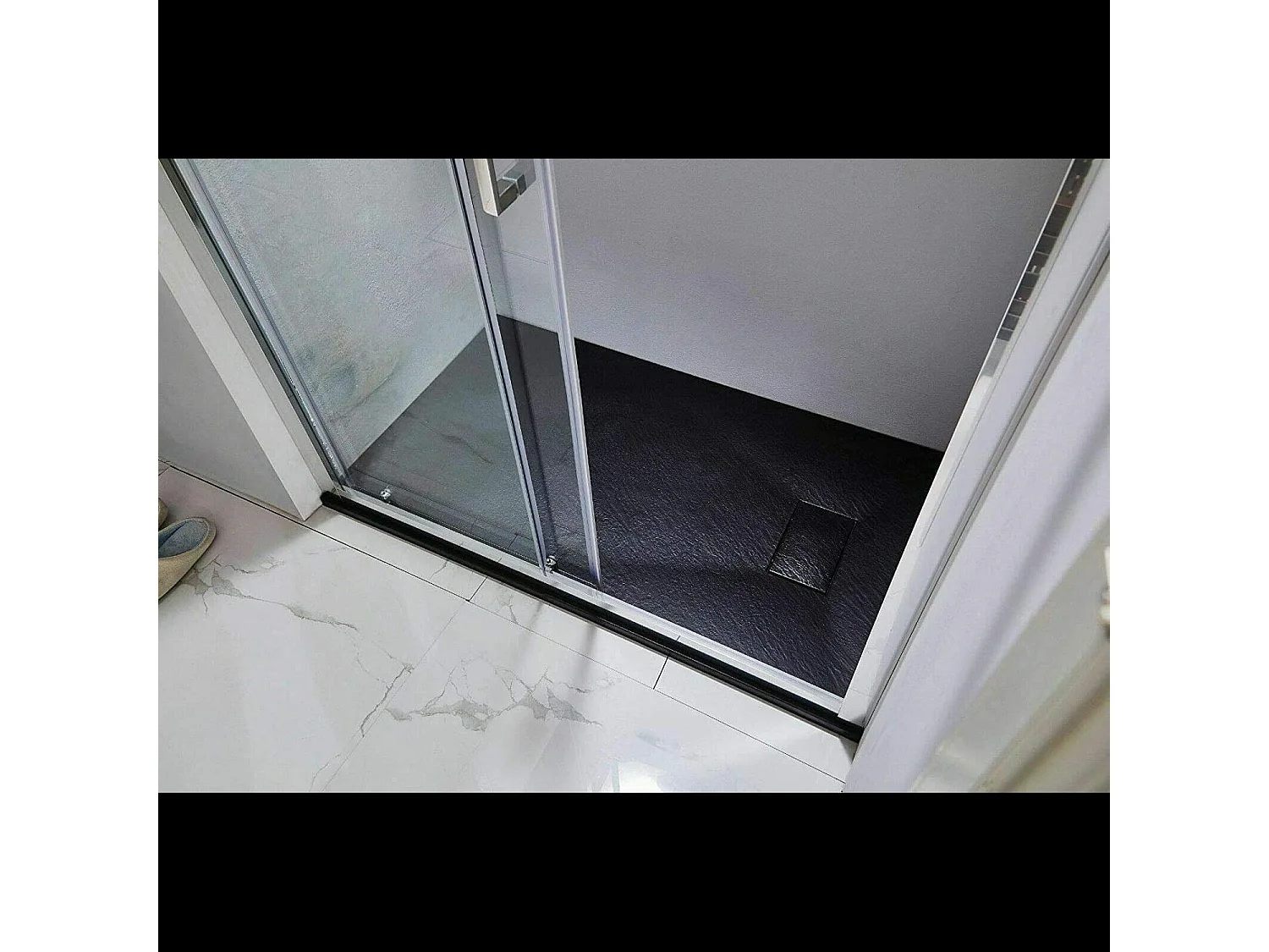 Piatto Doccia Spessore 2.6 Cm Resina SMC Effetto Pietra Stone Ardesia Antiscivolo Riducibile Filopavimento Con Griglia Di Copertura Nero 90x90 Cm