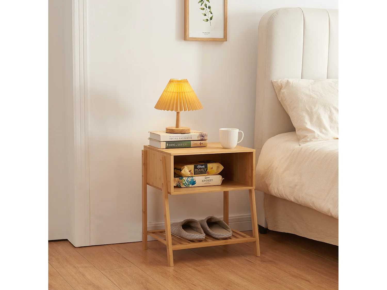 Table d'appoint Håbo avec 2 étagères bambou 50 x 45 x 36 cm naturel [en.casa]