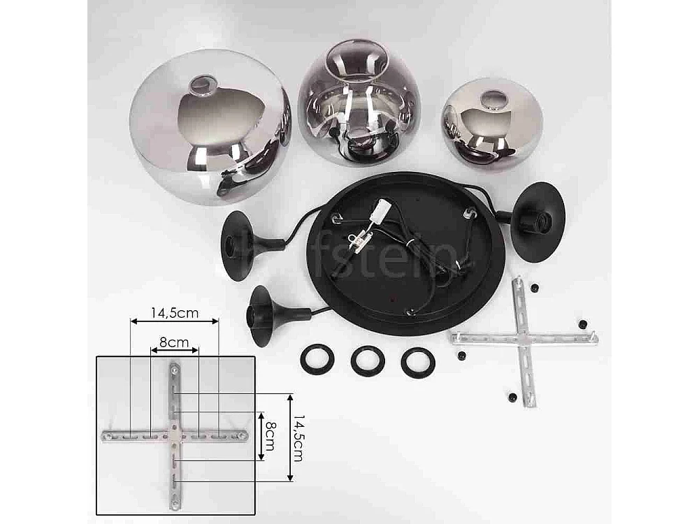 Le lustre est en verre, d30 cm x h120 cm,noir