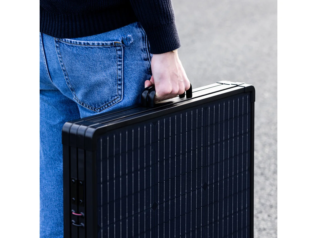 Pack générateur solaire LFP Izywatt 800 + panneau solaire 200W - Orium