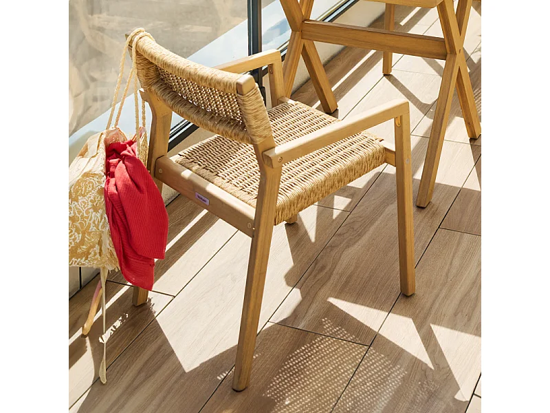 Fauteuil repas empilable Temeira rotin et acacia Hespéride