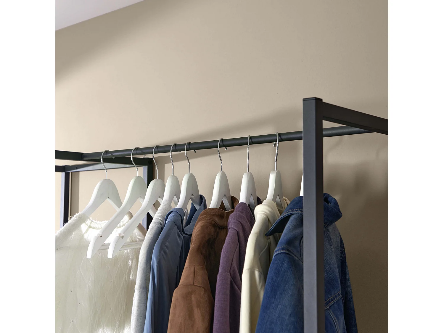 Lot de 2 portants vêtements en bois et métal 120x200cm - avec tiroirs