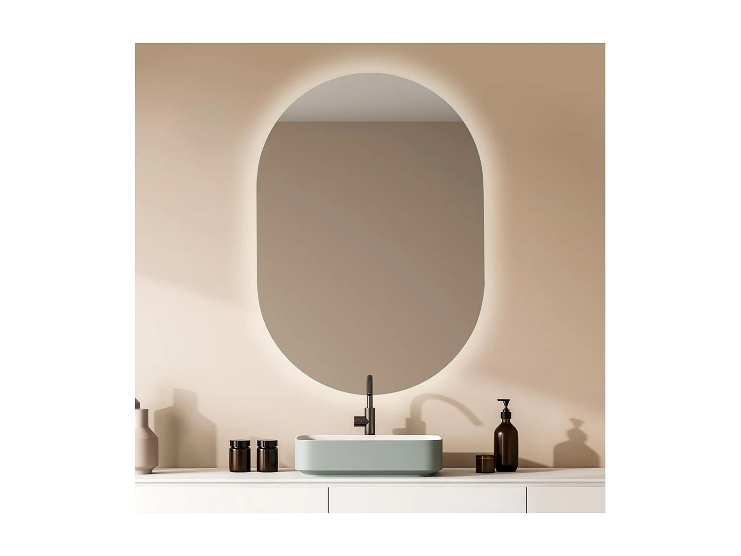 Ovaler LED-Spiegel Elsa 60x85 cm, Beleuchtung 2080 lm, doppelte vertikale/horizontale Befestigung, IP44, hergestellt in Europa