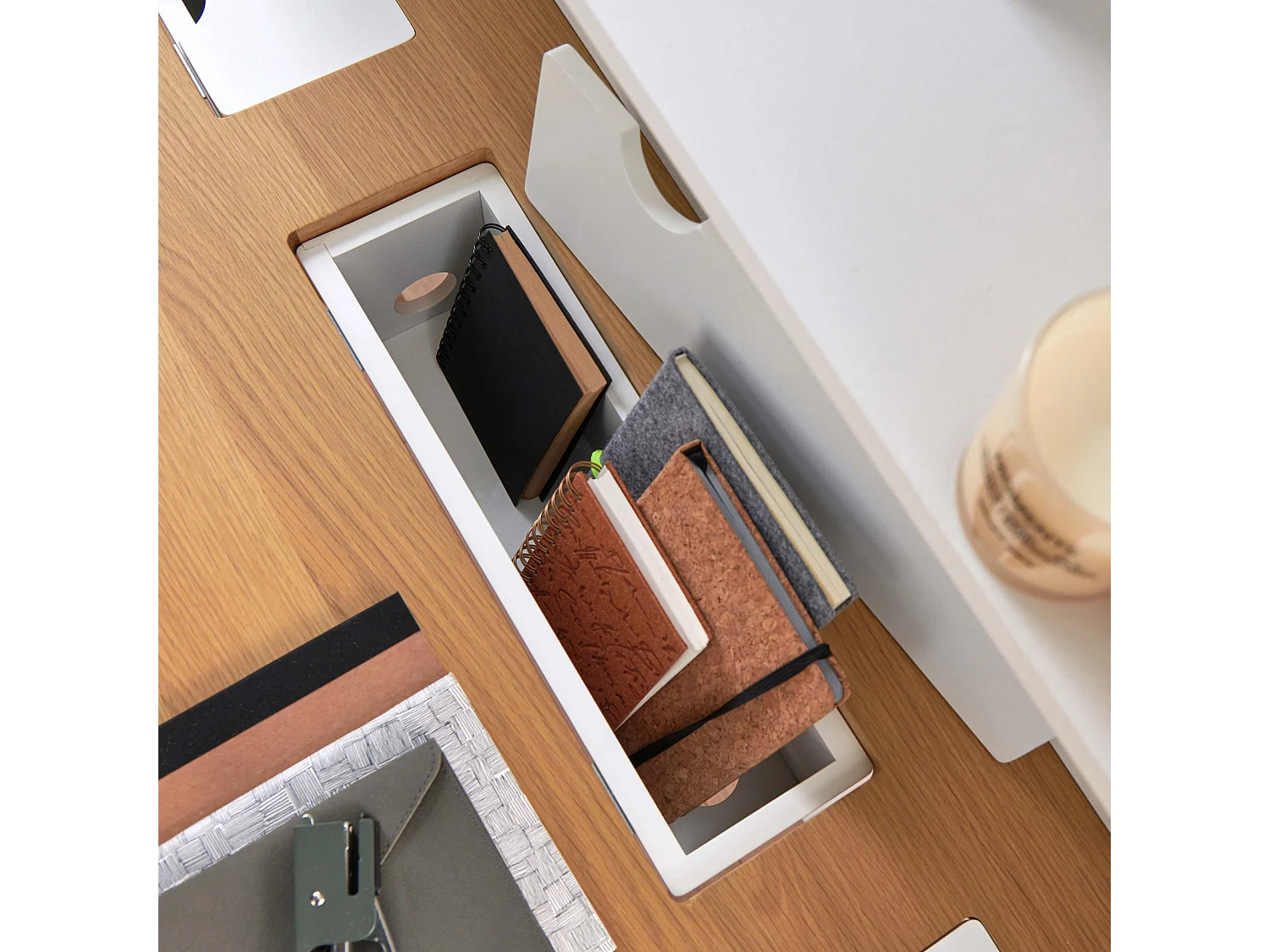 MOBOX Scandinavisch eiken bureau