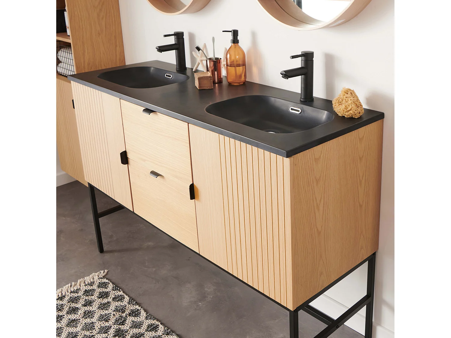 Mueble de lavabo doble STUDIO roble 140cm sobre patas con encimera de lavabo de resina