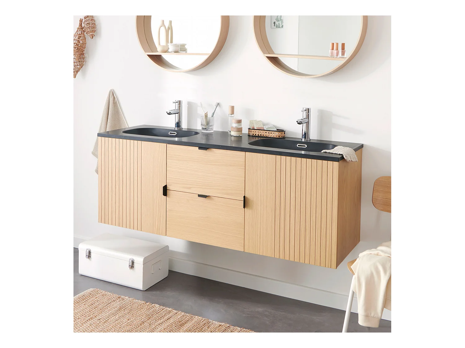 STUDIO Eichenholz-Wandwaschbecken mit Doppelwaschbecken