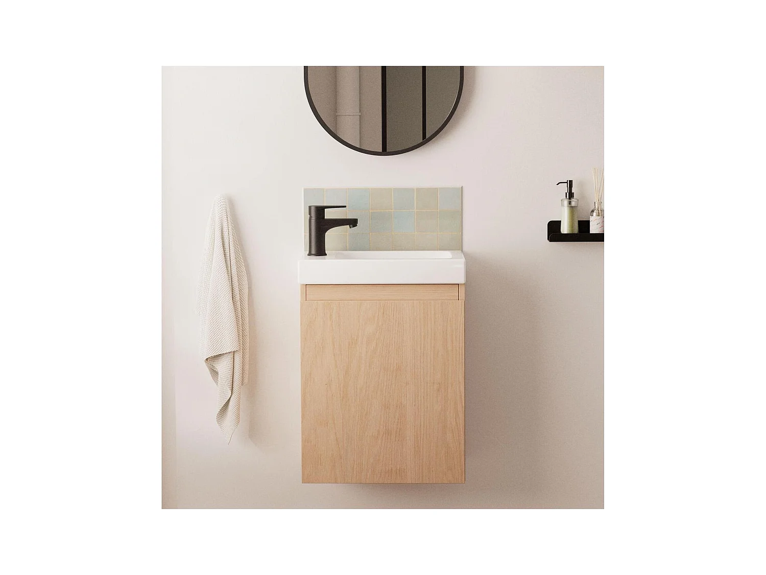 Ensemble lave-mains suspendu avec robinet noir