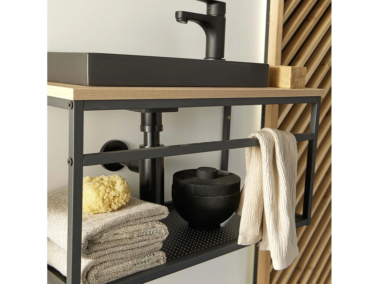 Conjunto de lavabo grande WILO con grifo y espejo de 60 cm