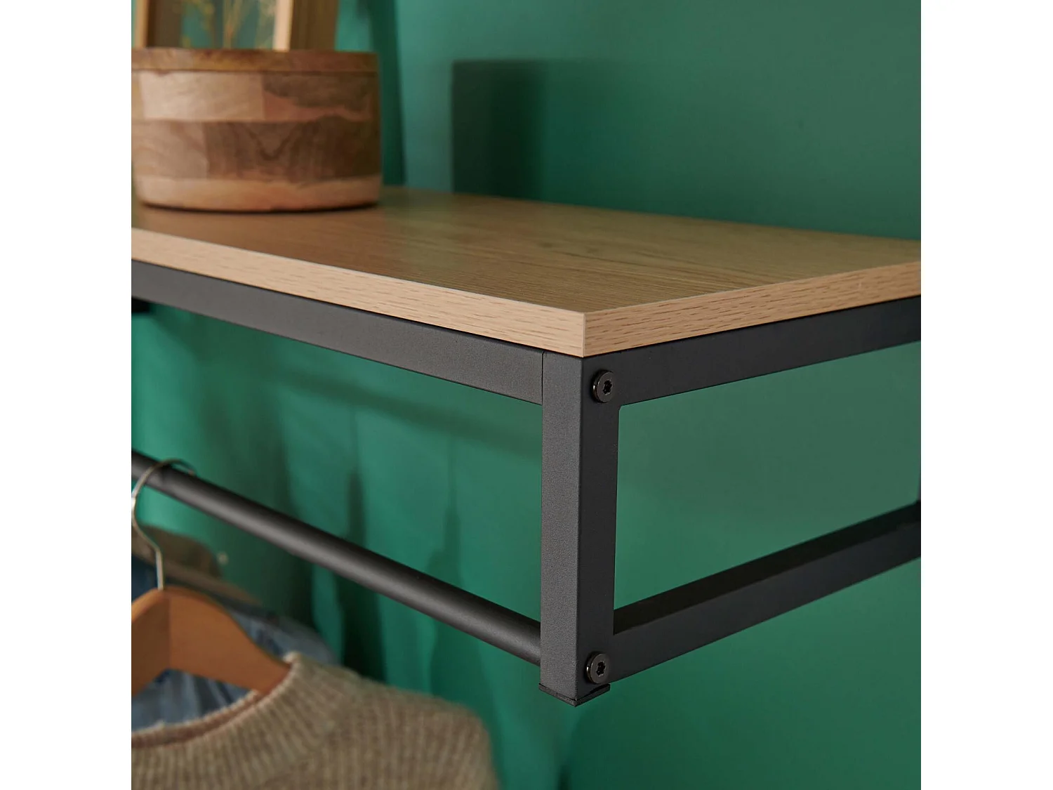 Armadio a muro in legno e metallo GRIF