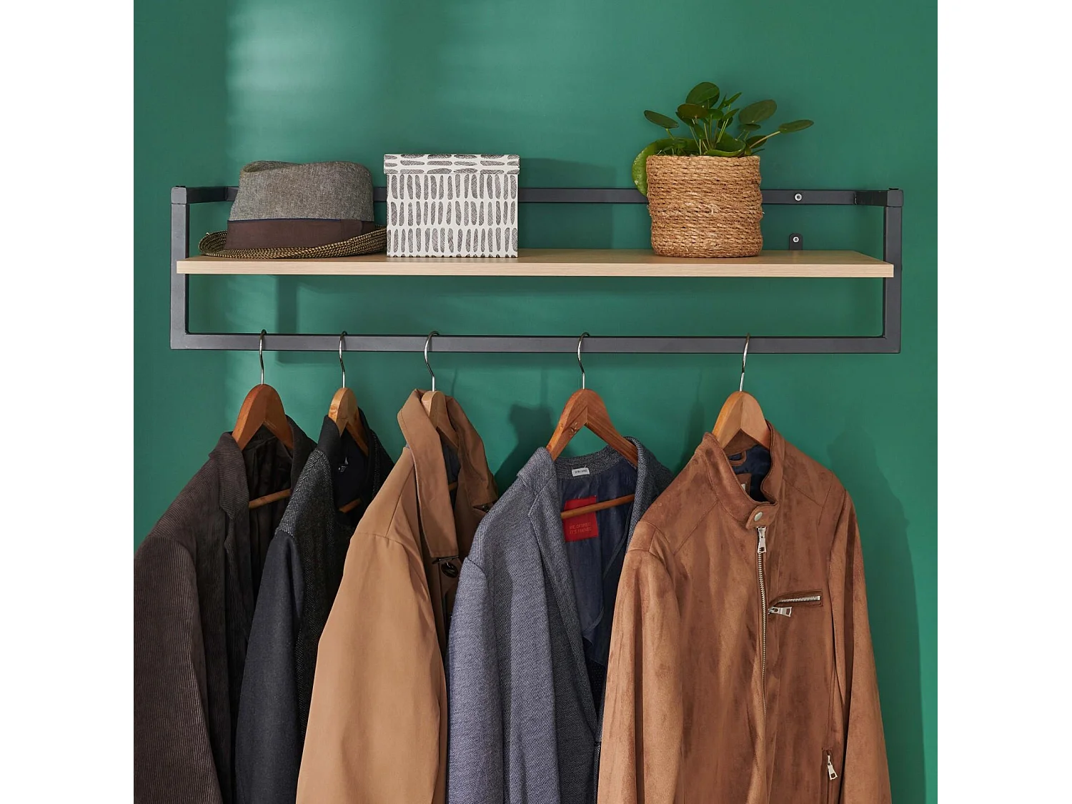 Etan houten en metalen wandkast