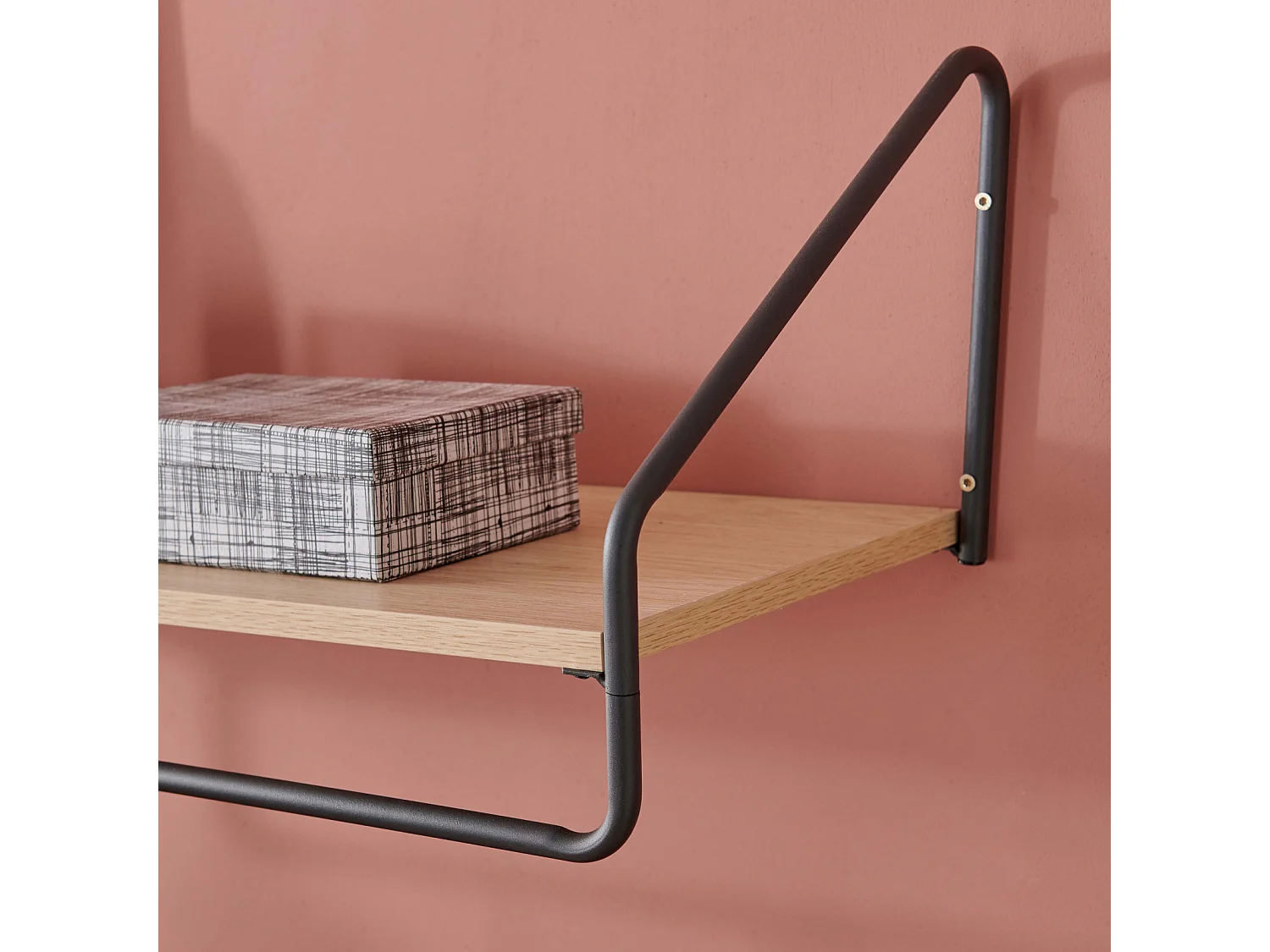 NELO houten en metalen wandkast