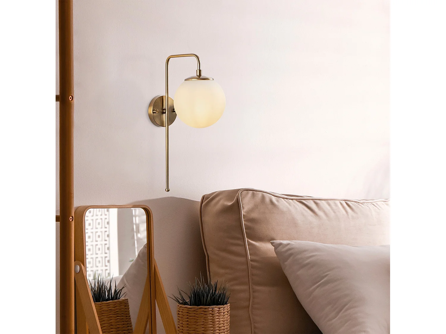 Candeeiro de Parede Vintage Viran - Elegância e Sofisticação para o Seu Espaço