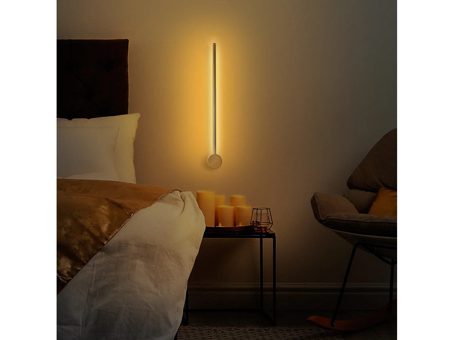 Candeeiro de Parede Elegante em Dourado - Estilo e Funcionalidade