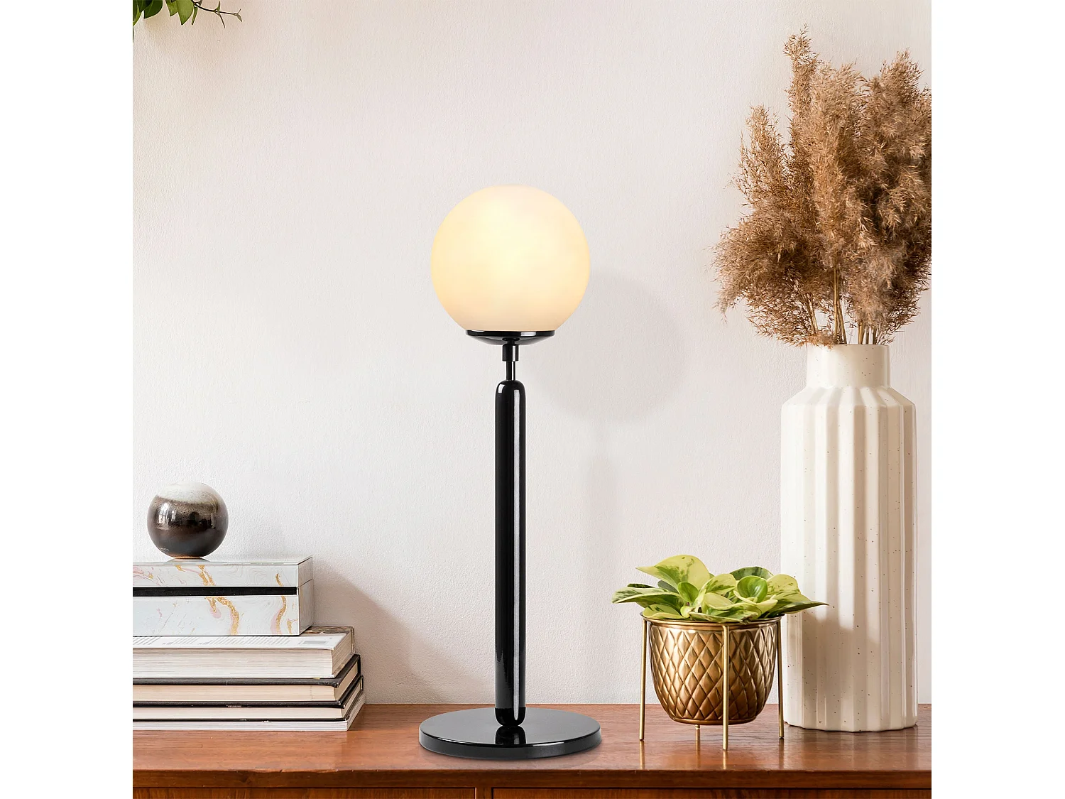 Candeeiro de Mesa Moderno e Elegante com Design Único