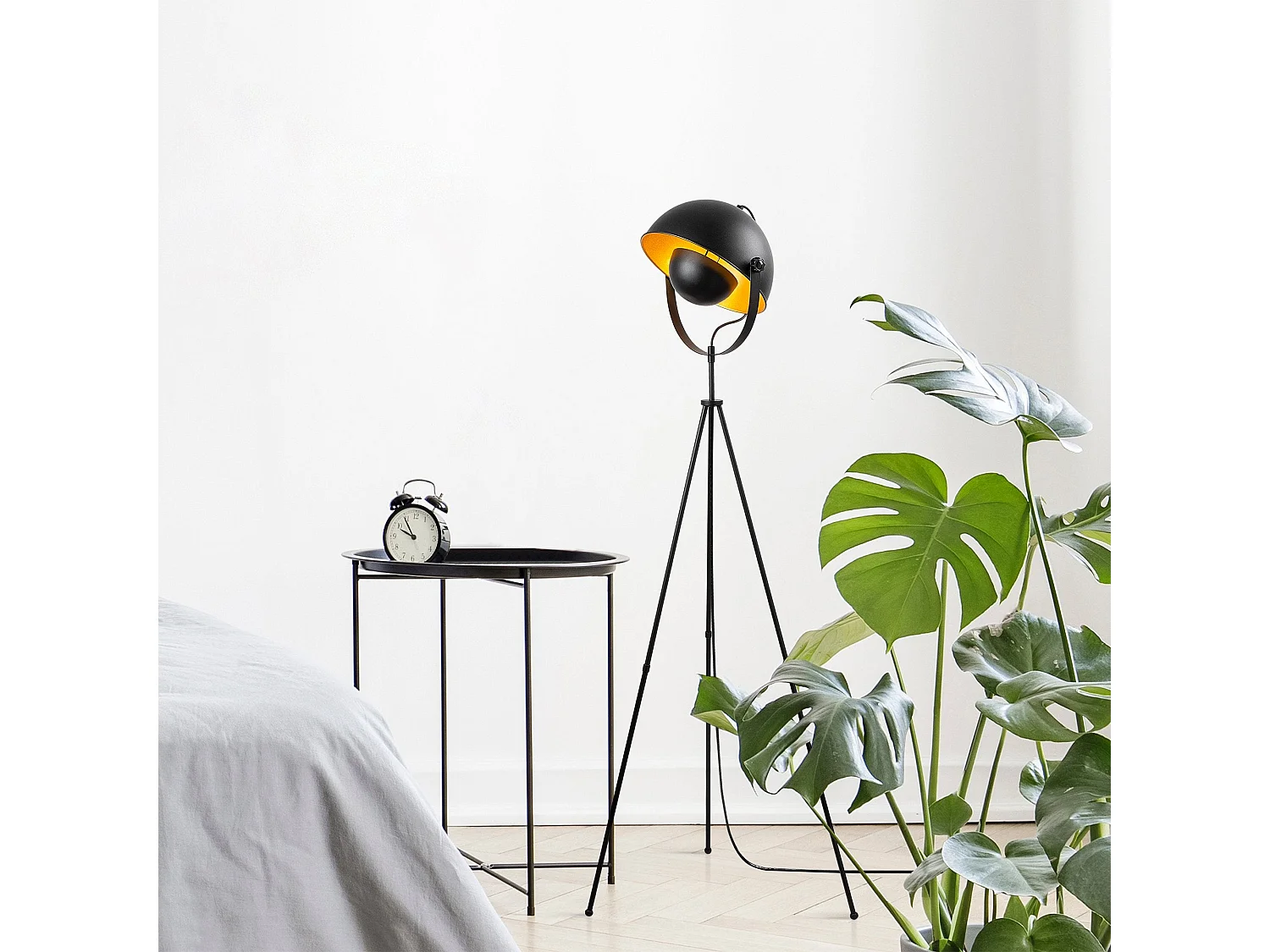 Candeeiro de Pé Moderno - Elegância e Inovação para o Seu Espaço