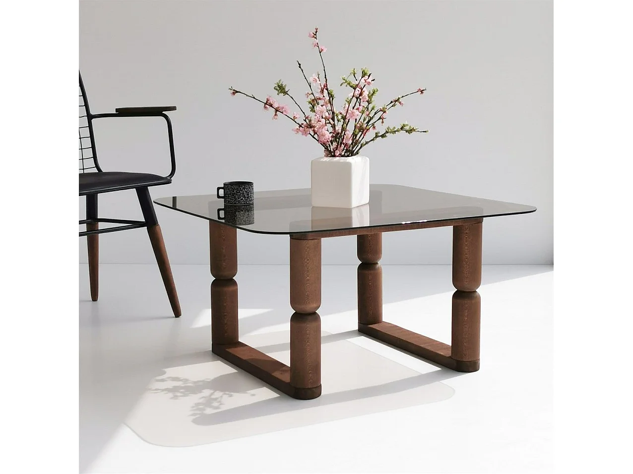 Table basse carré Mizdar 80x80cm Bois massif foncé et Verre fumé