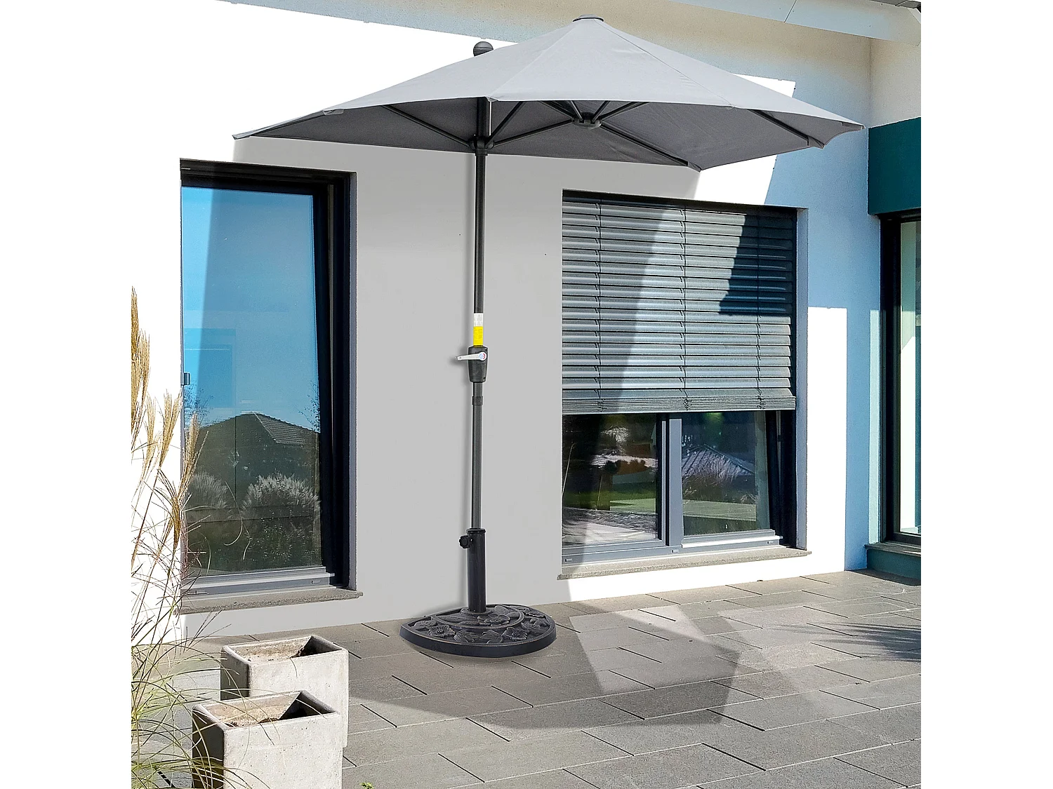 Base para Chapéu de Sol Semicircular de Resina com Peso de 9 kg para Jardim e Pátio