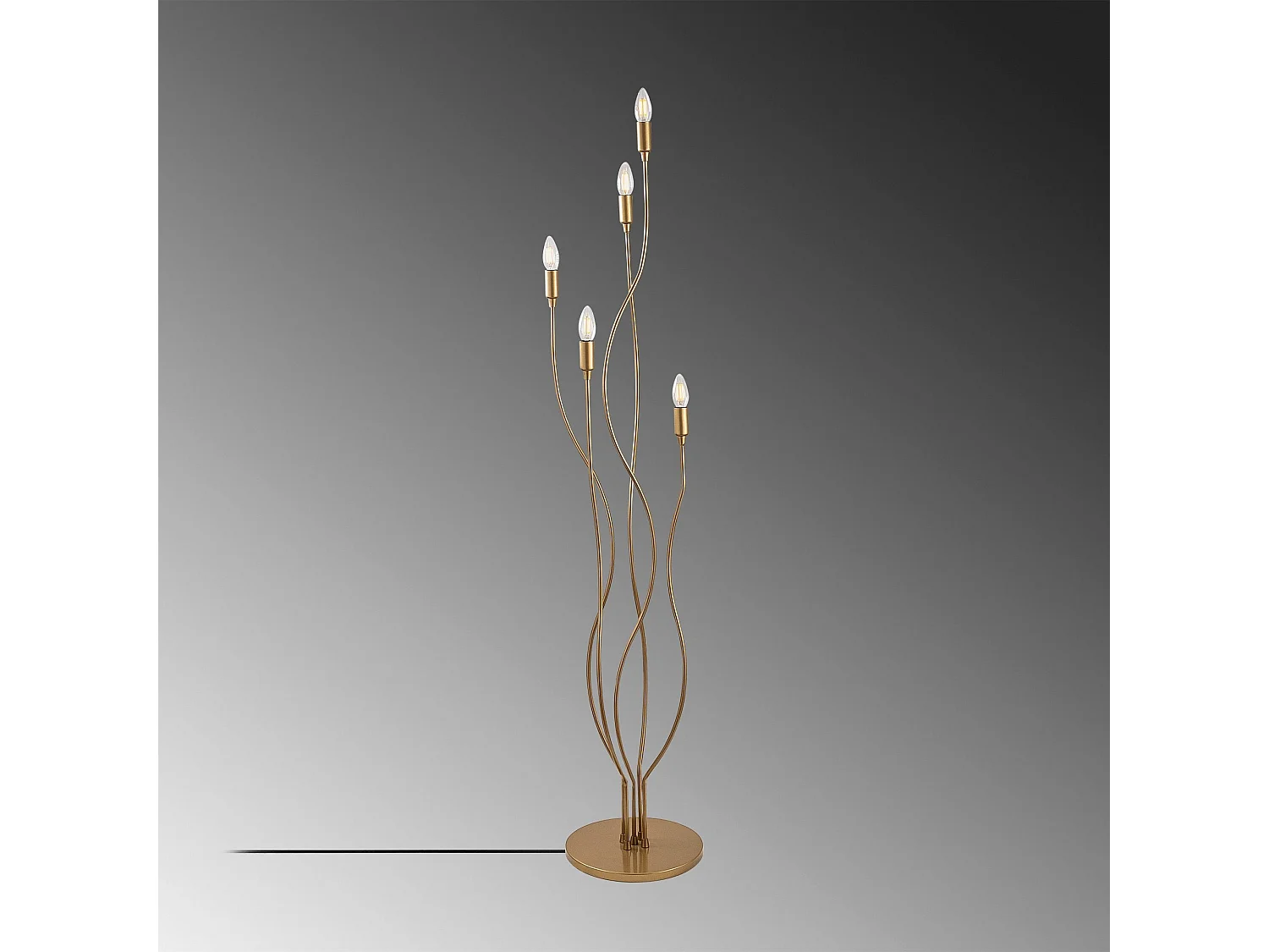 Candeeiro de Pé Elegante com Corpo Metálico - Design Moderno em Cobre