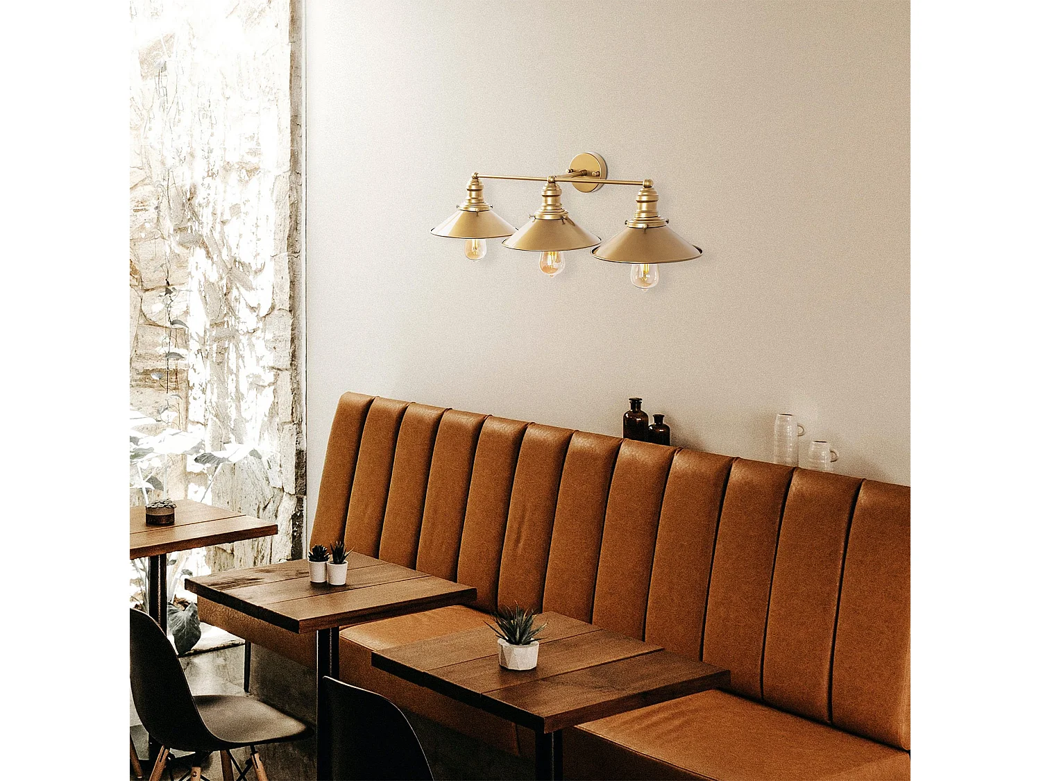 Candeeiro de Parede Metálico Dourado Conical - Elegância e Sofisticação para Sua Casa