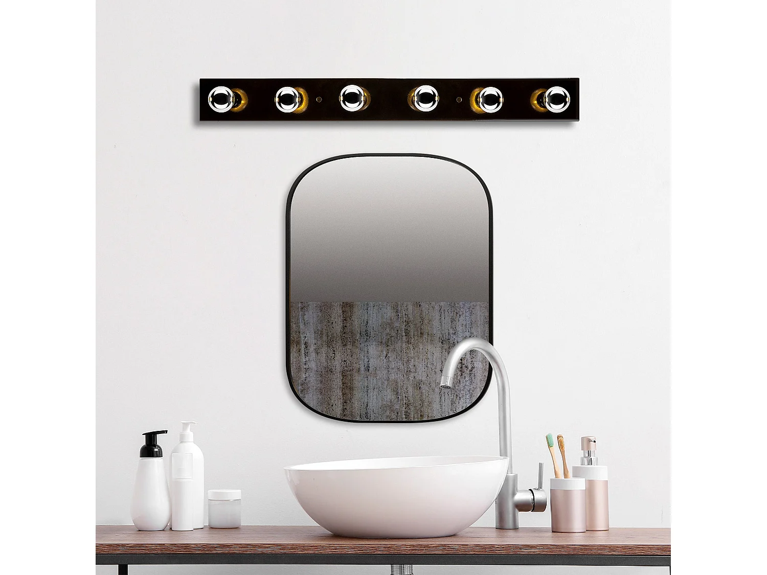 Candeeiro de Parede Preto e Dourado - Elegância e Sofisticação para o Seu Espaço