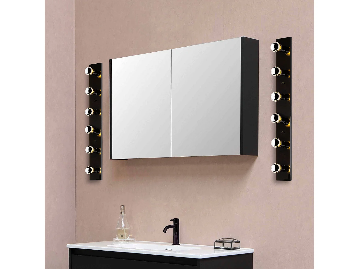 Candeeiro de Parede Preto e Dourado - Elegância e Sofisticação para o Seu Espaço