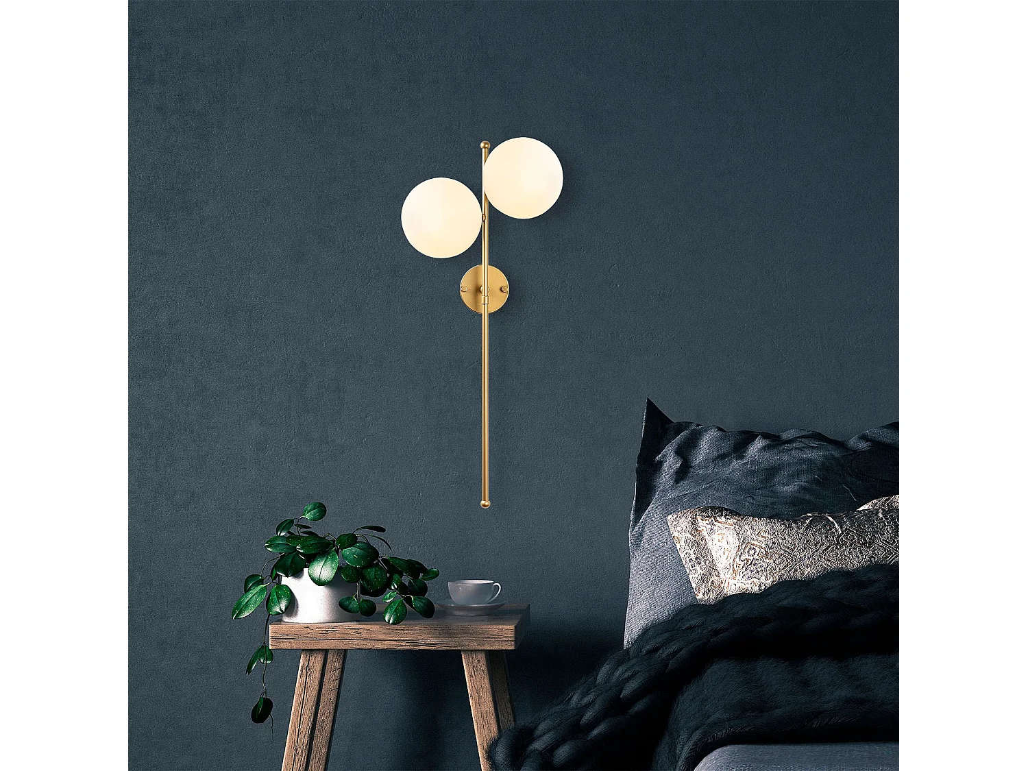 Candeeiro de Parede Fazli em Ouro Brilhante – Design Moderno e Elegante 32x27x72 cm