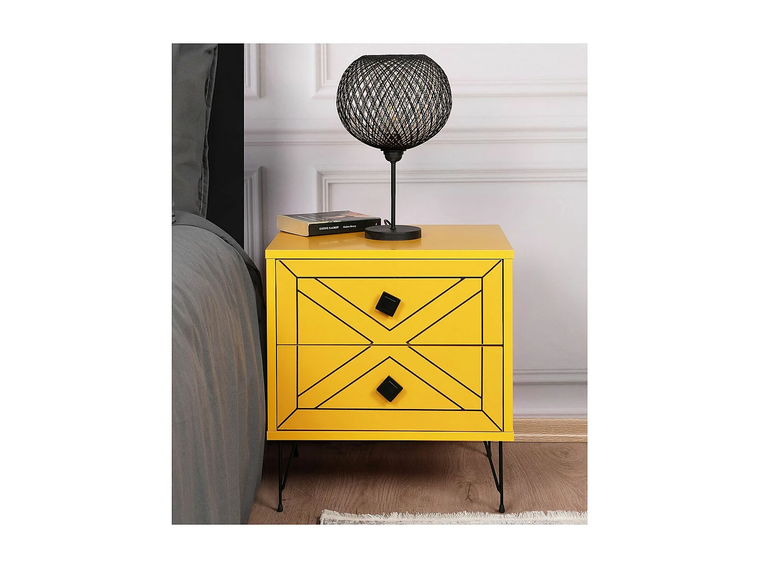 Mesa de Cabeceira Luna Amarelo Vibrante – Estilo Moderno e Funcionalidade (50 x 55 x 40 cm)