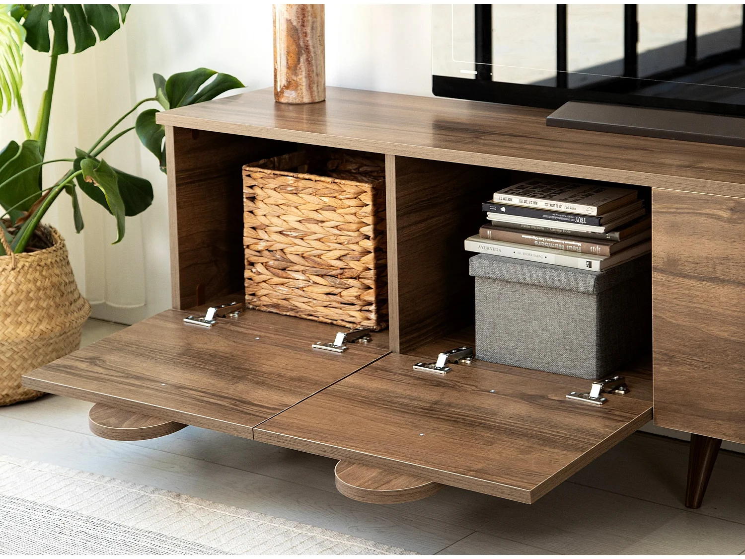 Elegante mueble de TV de nogal, 180 cm x 50 cm x 35 cm | Tablero aglomerado 100% melaminizado, 18 mm de grosor, cantos de PVC | Diseño moderno para el salón