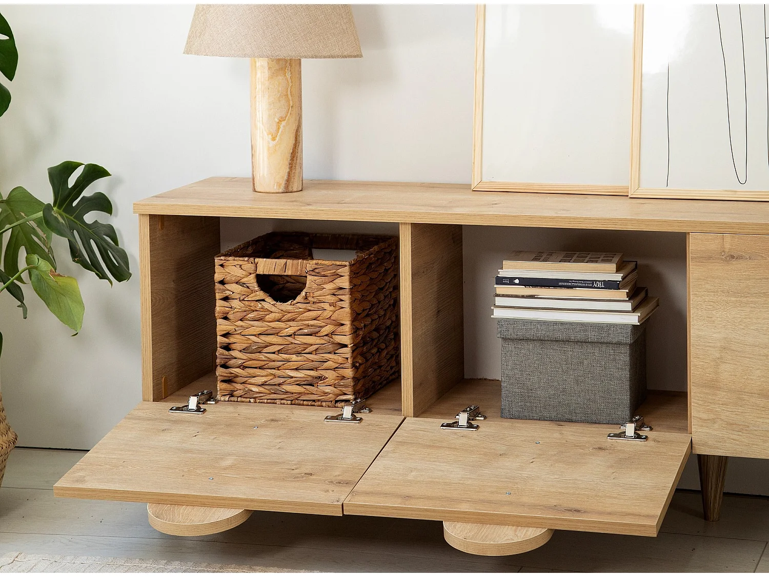 Elegante mueble de TV de nogal, 180 cm x 50 cm x 35 cm | Tablero aglomerado 100% melaminizado, 18 mm de grosor, cantos de PVC | Diseño moderno para el salón