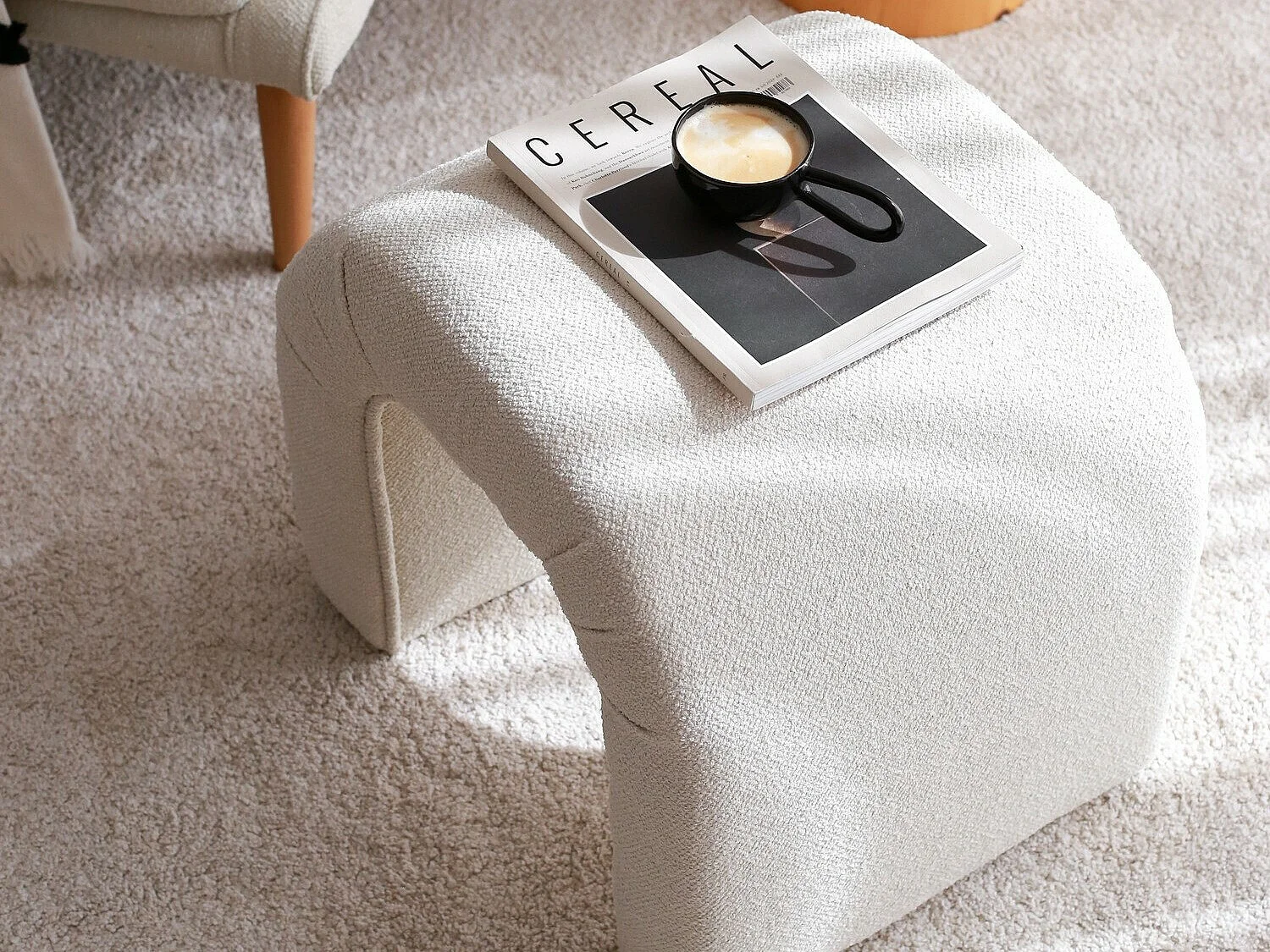 Puf Altadena 572, De color marrón claro, 45x46x51cm, Tapiz