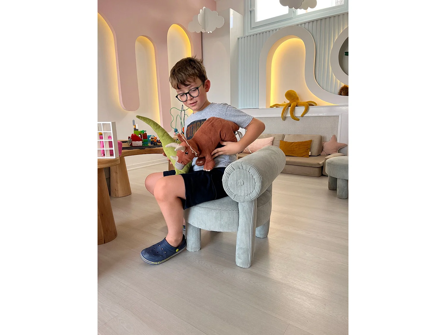 Eleganter Sessel, Blau, 39 x 58 x 39 cm | Rahmen aus 100 % Karpfenholz, Stoff aus 100 % Polyester | Komfortables Design für Wohnzimmer und B