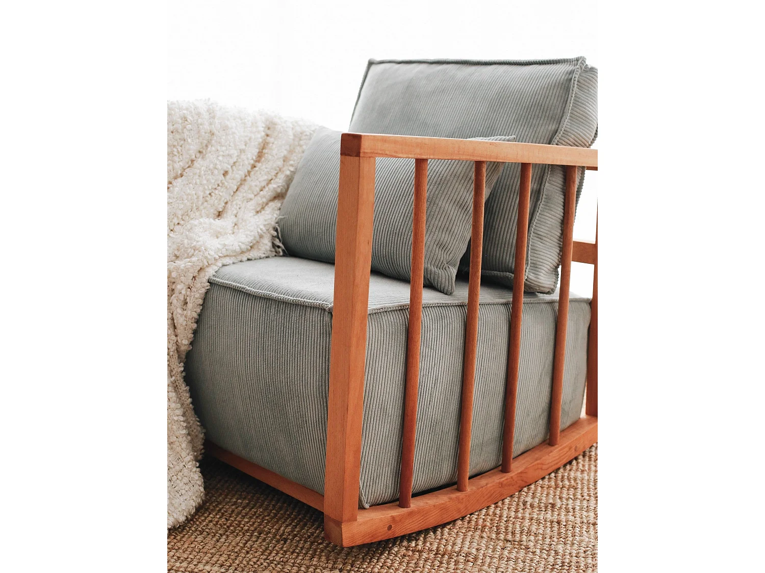 Eleganter Sessel, blauer Stoff, 65 cm B x 80 cm H x 71 cm T | Rahmen aus 100 % Holz, angenehme Sitztiefe | Perfekt für das Wohnzimmer