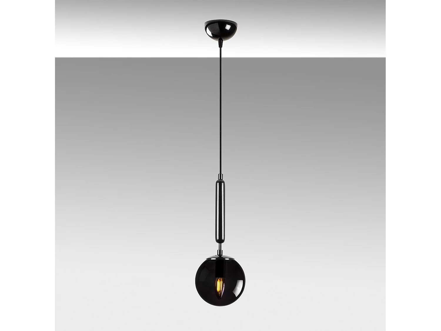 Candeeiro Preto Elegante King - Design Moderno e Ajustável