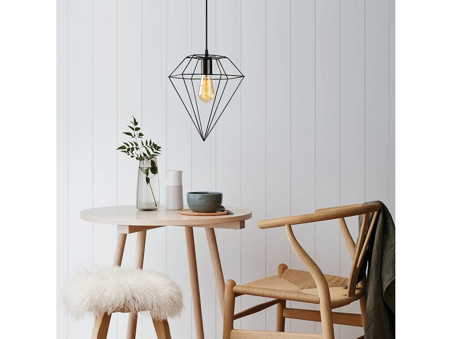 Candeeiro Preto Elegante com Altura Ajustável - Elmas 6286