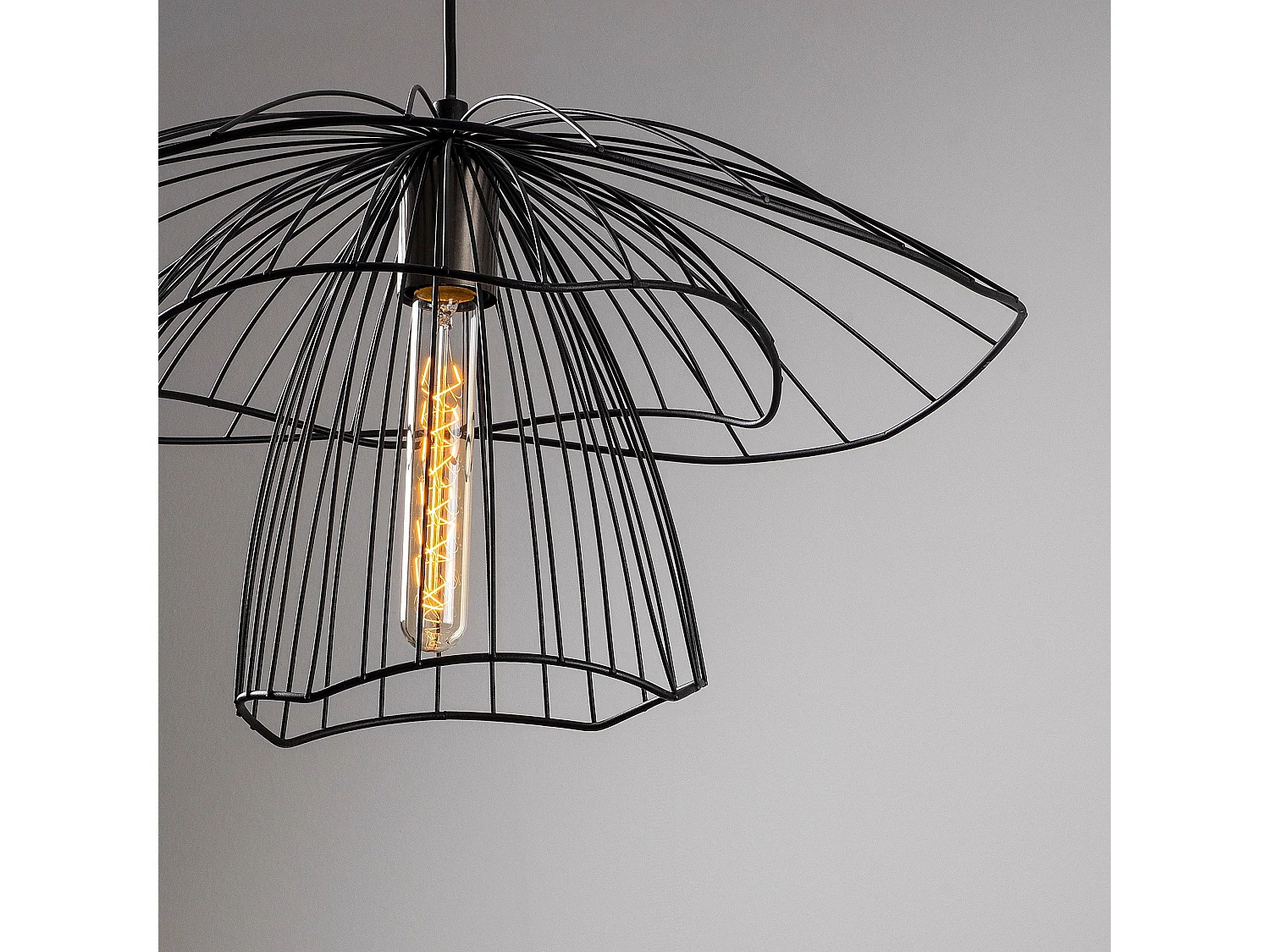 Candeeiro de Ferro Preto Elegante - Design Moderno e Industrial