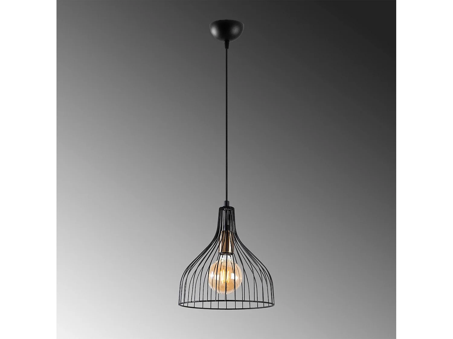 Candeeiro de Metal Cafu - Elegância e Sofisticação para o Seu Espaço