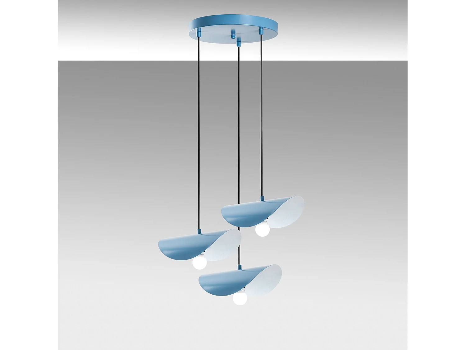 Lustre Azul Claro Eger - Elegância e Sofisticação para sua Casa